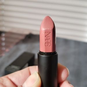 Nars Audacious lipstick Vanessa